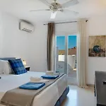 Villa Blueros - Main *