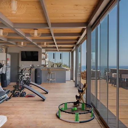 Blueros - Main Villa