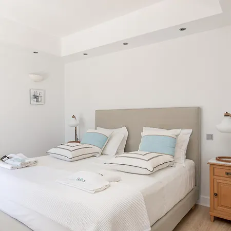 Villa Blueros - Main *